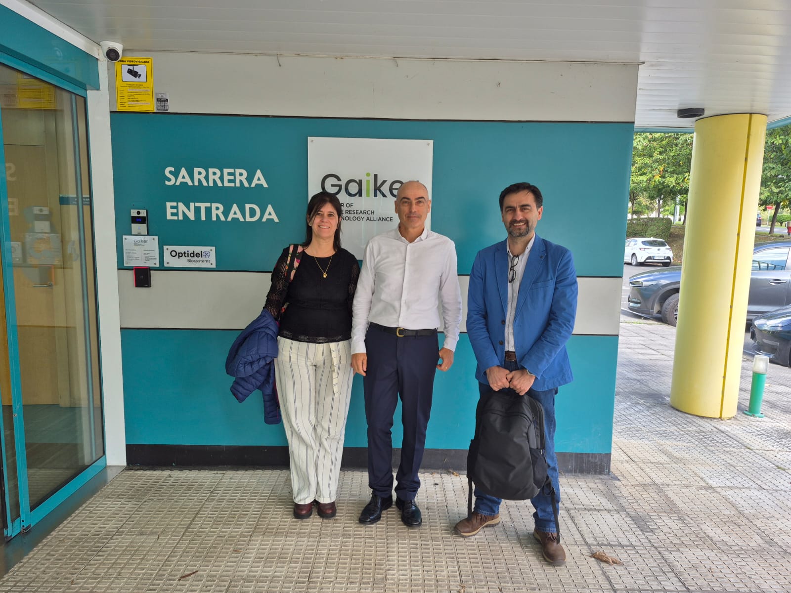 🌍♻ ¡Innovación contra la contaminación plástica!

En el marco del proyecto #RecycleSafe, la Dra. Saddys Rodríguez y el Dr. Claudio Toro emprendieron una gira tecnológica para conocer soluciones que están cambiando el juego en la lucha contra el plástico 🌱.

🚀 Primera parada: Centro Tecnológico @gaiker_brta , referente en reciclaje y economía circular. Allí se reunieron con el investigador Rafael Miguel para revisar los avances del proyecto y definir nuevos desafíos.

💡 ¡Seguimos apostando por la ciencia, la innovación y un futuro más sostenible!

#CentrosAnid #EconomíaCircular #Reciclaje #Innovación #Sostenibilidad #Ciencia #RecycleSafe