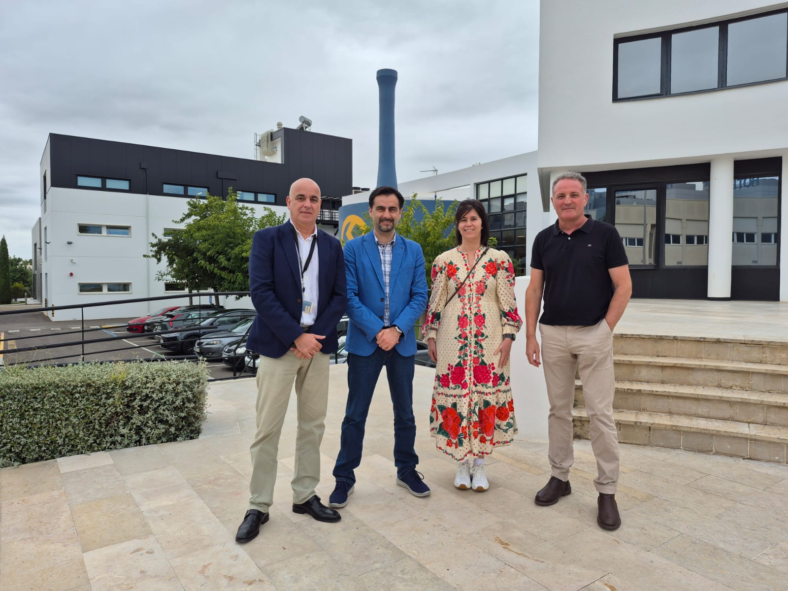 🚀 ¡Recycle Safe sigue en movimiento!

Esta vez, la gira tecnológica llevó a los investigadores hasta @aimplas_research , un centro con más de 30 años liderando la innovación en el sector del plástico.

🔍 Tuvieron el privilegio de conocer sus instalaciones y compartir ideas con grandes referentes: Jesús Latorre, Eva Verdejo y Paco Gómez, quienes los guiaron en un recorrido lleno de conocimiento e inspiración.

♻️ ¡Seguimos aprendiendo, conectando y apostando por la sostenibilidad tecnológica!

#CentrosAnid #EconomíaCircular #Reciclaje #Innovación #Sostenibilidad #Ciencia #RecycleSafe